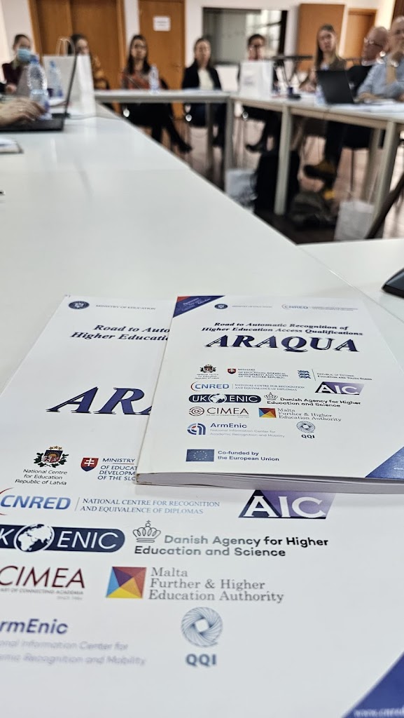 Centrul Național de Recunoaștere și Echivalare a Diplomelor Centrul Național de Recunoaștere și Echivalare a Diplomelor