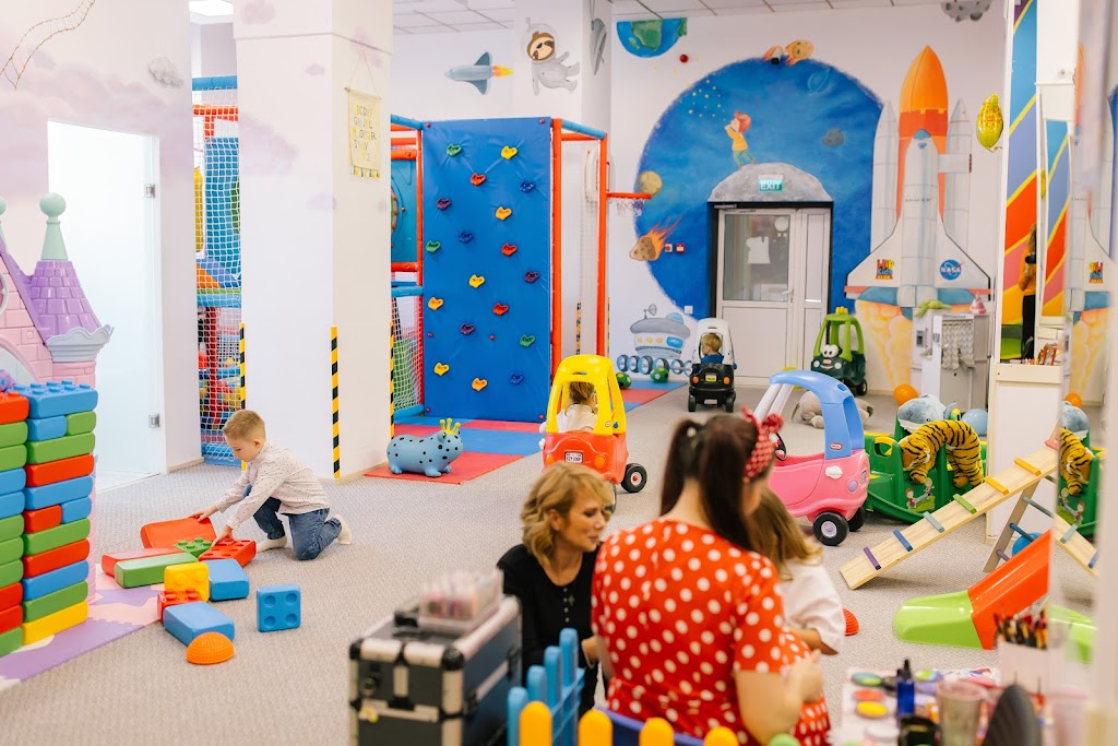 Hip Kids Club: Loc de joaca Piatra Neamt Hip Kids Club: Loc de joaca Piatra Neamt