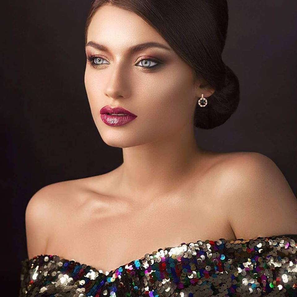 Larisa Boitan Makeup School Larisa Boitan Makeup School