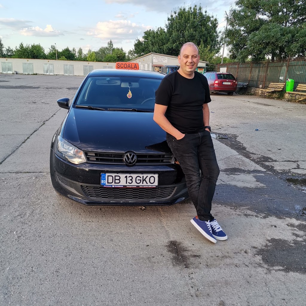 Marius Bucur - Instructor auto Moreni Marius Bucur - Instructor auto Moreni