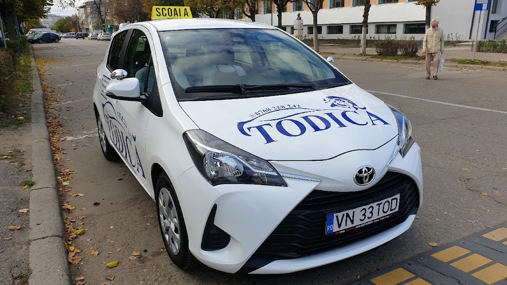 Scoala de Soferi TODICA