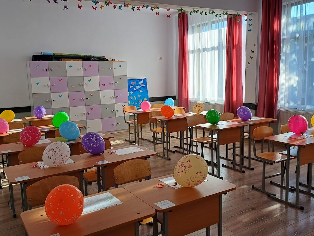 Școala Gimnazială "Sfântul Grigorie Teologul" Școala Gimnazială "Sfântul Grigorie Teologul"